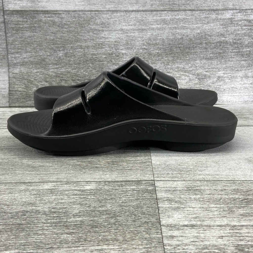 Oofos Ooahh Luxe Shiny Black Slide Recovery Sandals M… Gem